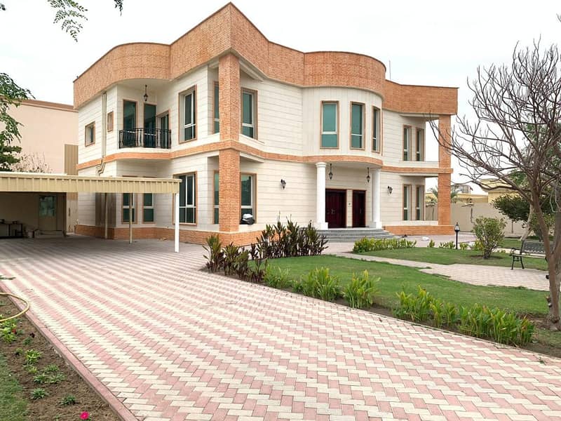 Luxurious Villa for rent in MUHAISNAH 5 master bed room