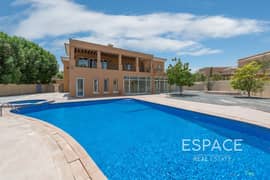 Golf Course View | Huge Plot | Immaculate
