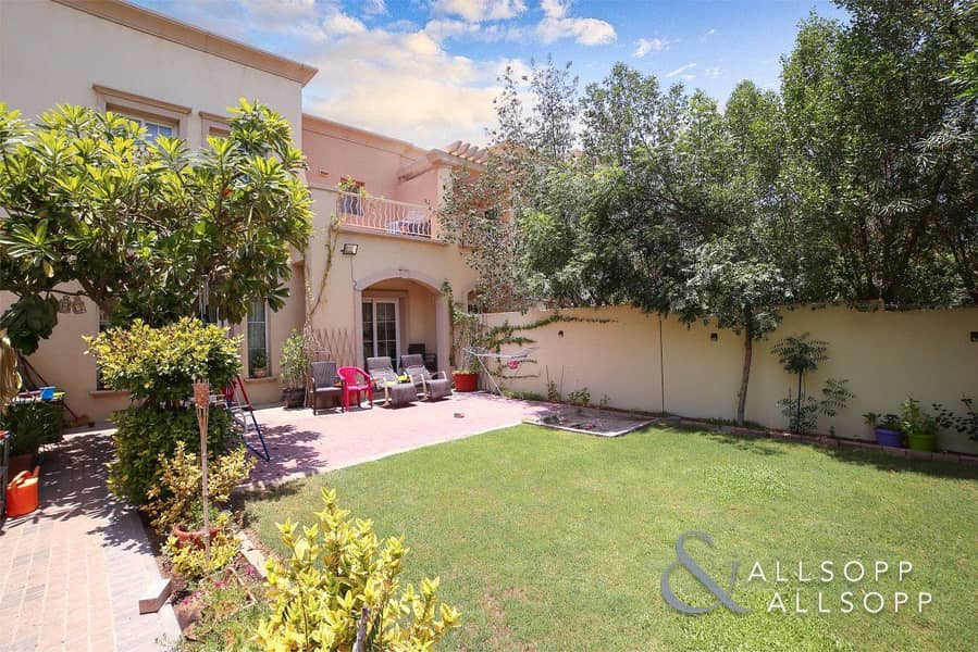 3 Bedrooms | Close To Park | Walk to Souk