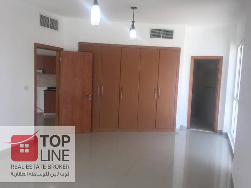 Spacious Huge Size 1BHK | W/Parking