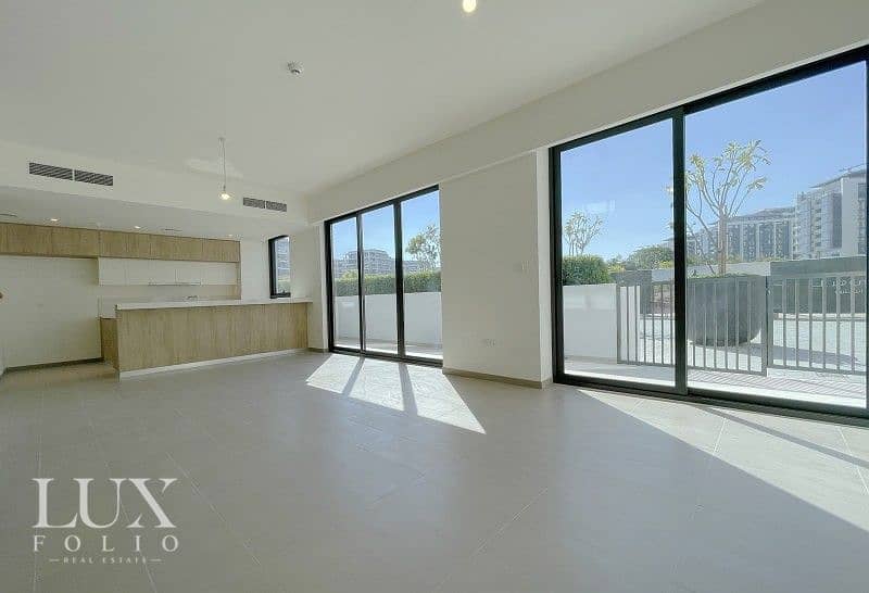 3 Rare Villa on the Park|Brand New|View Now
