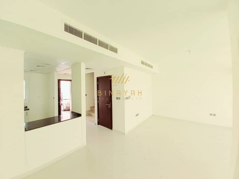 Corner unit|3Bedrooms|3Bathroom|Geniune Listing|Single row