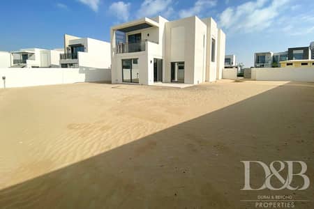 4 Bedroom Villa for Sale in Dubai South, Dubai - Huge Plot | Vacant | Resale Deal