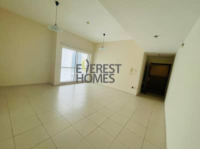 CHILLER FREE 2 bed room apartment in front of dmcc metro