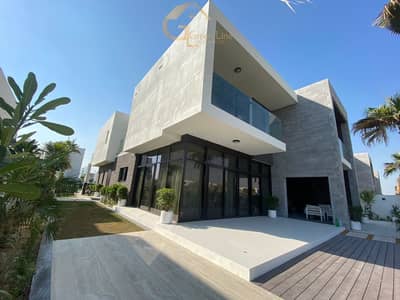 5 Bedroom Villa for Sale in DAMAC Hills, Dubai - Fully Furnished Upscale Villa with Golf Course View | Luxurious Living