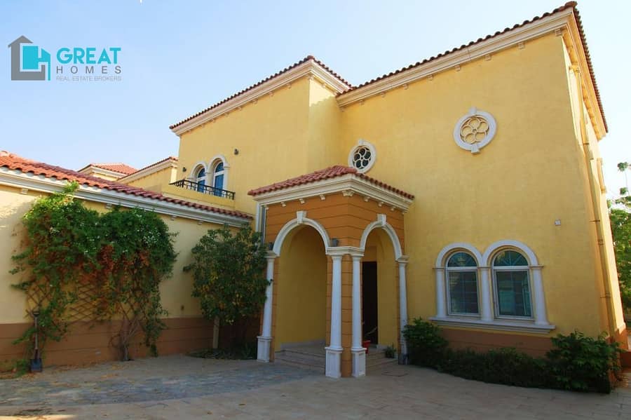 Beautiful Villa in Jumeirah Park for Available for Sale