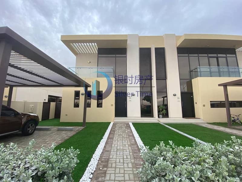 Private Garden and Parking Areas  / Type THM / Luxury Community