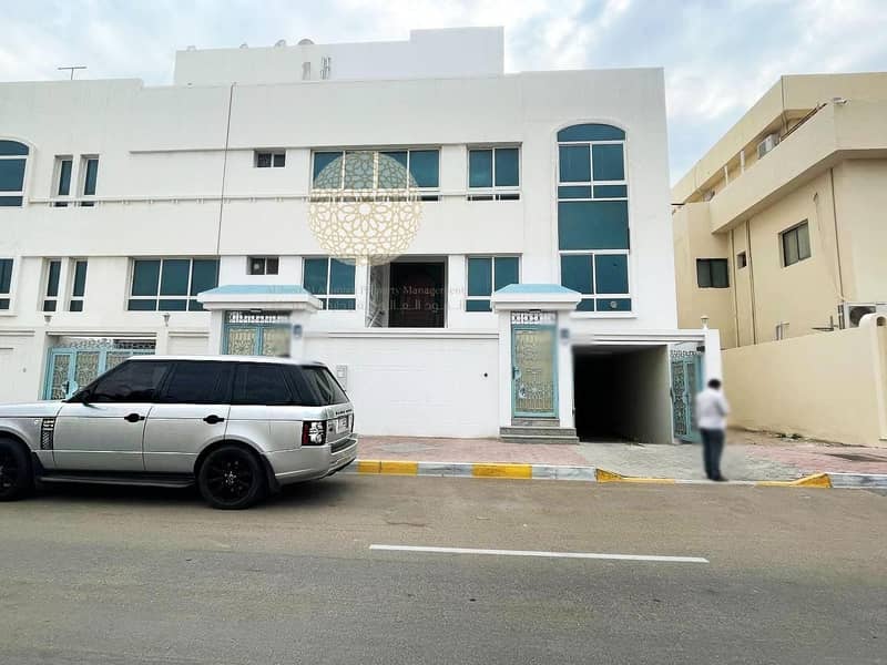 تشطيبات رخامية 5 غرف نوم ماستر فيلا شبه مستقلة مع غرفة سائق للإيجار في المشرف - أبو ظبي