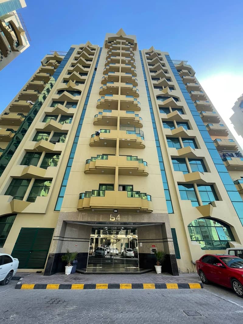 A room and a hall in Al Rashidiya Towers with 2 bathrooms and a balcony and distributed with an area