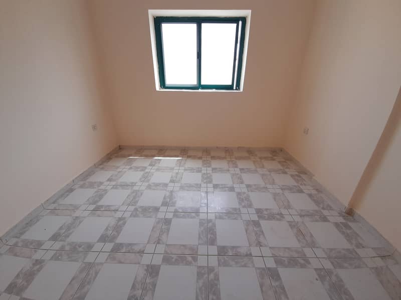 Cheapest 1bhk  available in al nabba area rent 13k 4to6cheque payment closed to mubrak centre. .