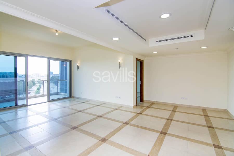 No Commission | Spacious 2 Bedroom | Balcony | Khalifa Park