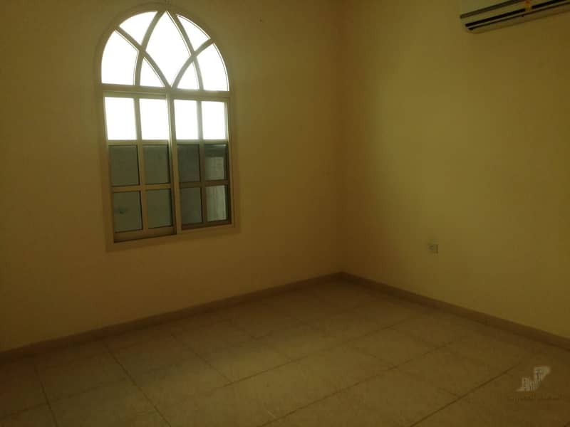 Villa for rent in Al Mowaihat 1.