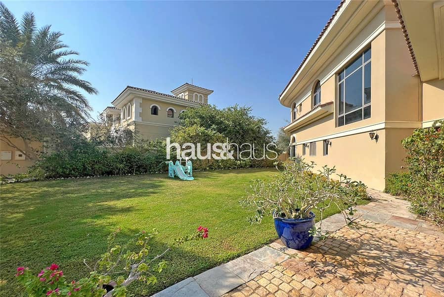 2 Vacant | Italian Marble | Landscaped Garden |1.3 M