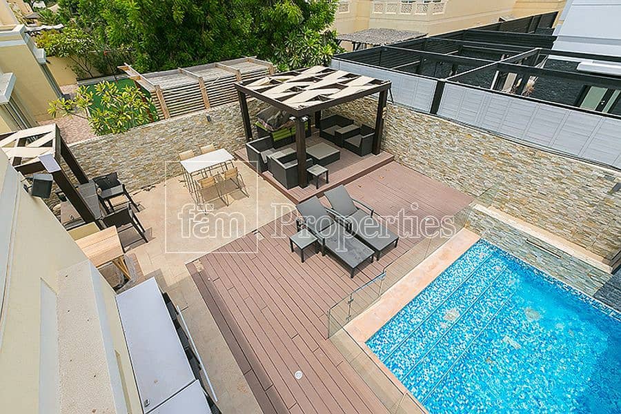 18 Private Pool | Upgraded Property | Vacant Februay
