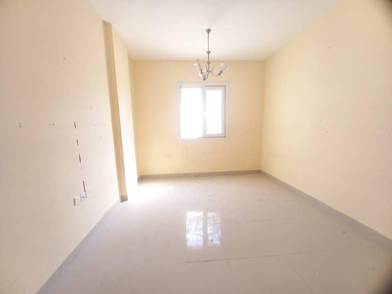 شقة في القليعة 1 غرفة 17000 درهم - 5667748