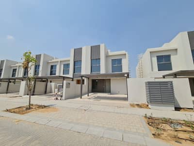 3 Bedroom Townhouse for Sale in Muwaileh, Sharjah - End Unit | Ready To Move Townhouse
