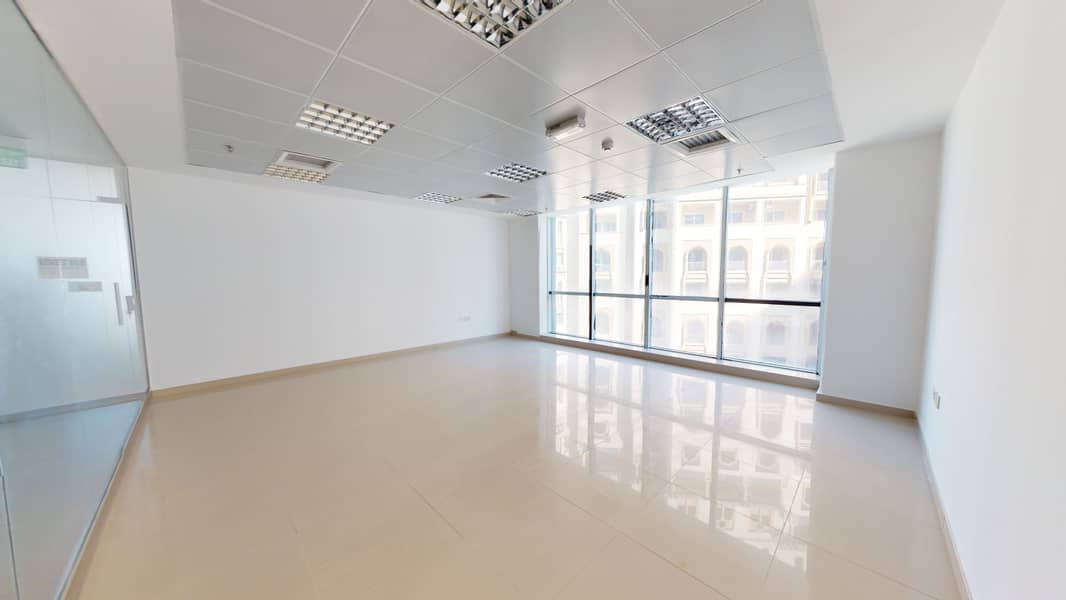 Fully Fitted  Office Spaces ,  Spacious Premium Location