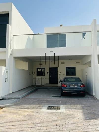 Rare R2M14 Type | 3 Bed + Maid | Brand new | Large Living Area