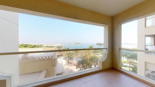 Balcony | Sea view | Shared gym
