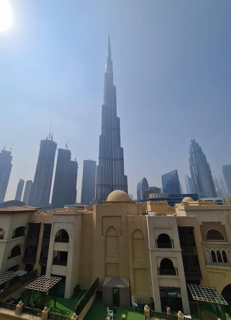 Amazing stay at Dubai Downtown - Souk Al Bahar