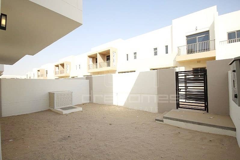 Largest 3 Bed+Maid|Well Maintained|Landscaped Villa
