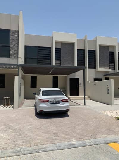 3 Bedroom Townhouse for Rent in DAMAC Hills 2 (Akoya by DAMAC), Dubai - Beautiful 3 Bedrooms, Maid's Room, Lovely RHM type
