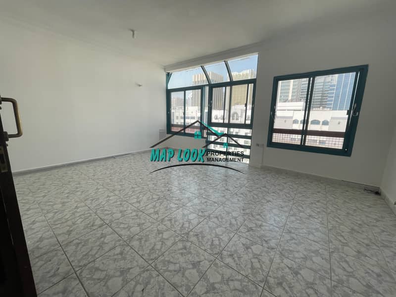 limited offer !! 3 bedroom 50k centralized A|C located in al khalidiyah