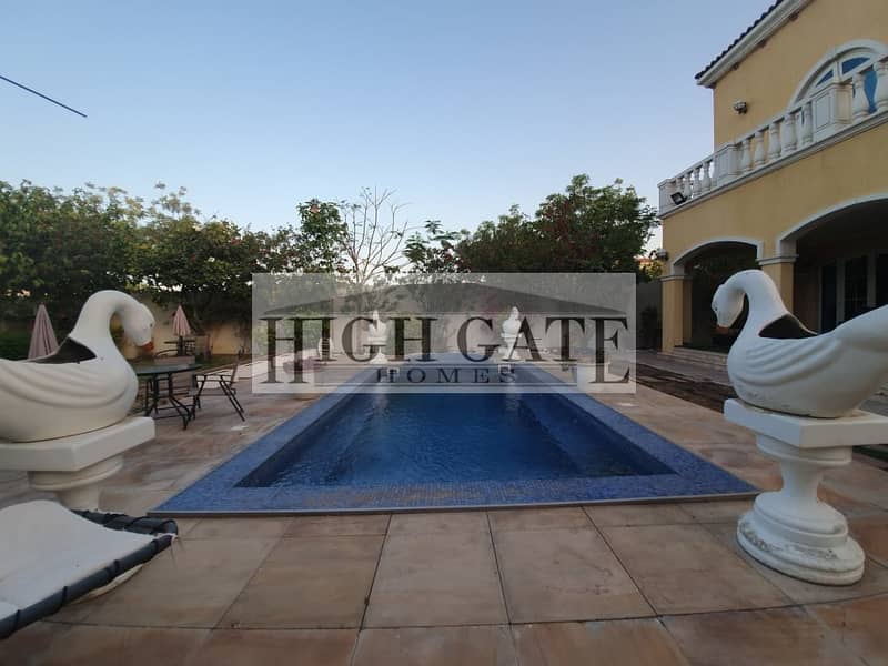 SPACIOUS  5 Bed LARGE  Villa  9000sqft !