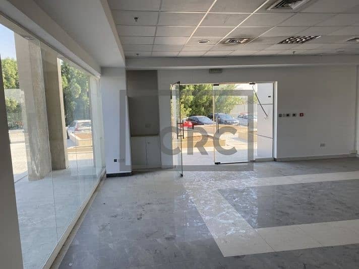 Available Fitted Retail Space | Arjan | For Sale