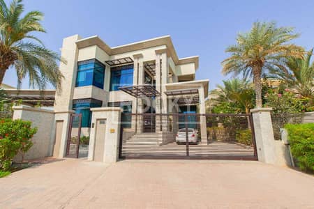 6 Bedroom Villa for Sale in Emirates Hills, Dubai - ExclusiveIUltra ModernIFurnished|Vacant