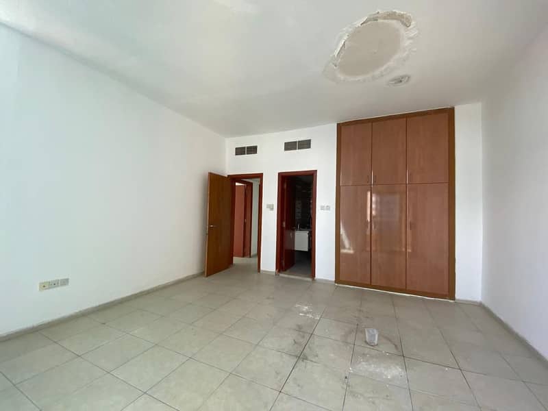 Amazing 3 bedrooms available for rent in Al khor tower Ajman