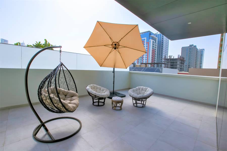 Parkview Superior 1 bedroom with Balcony JVC