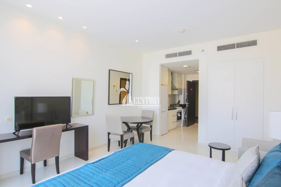 Full Pool View | New Studio Apartment | 2 Cheques