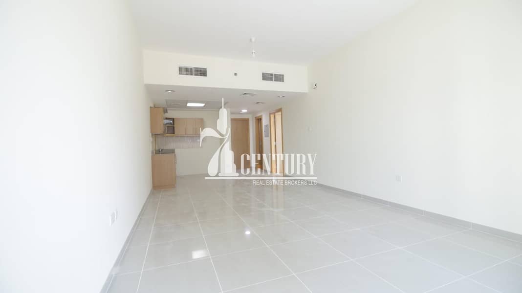 Spacious 1 Bedroom | For Rent | Green Park