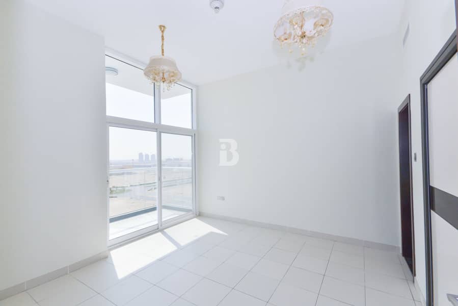 1BR For Sale 5 - 6% Net ROI | Vacant
