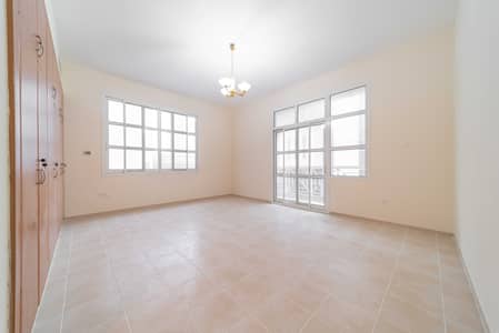 3 Bedroom Flat for Rent in Bur Dubai, Dubai - Direct from Owner!Spacious flat and peaceful community!