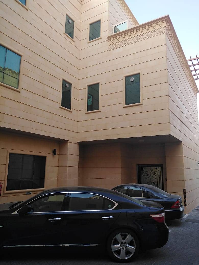Комплекс вилл в Центральный Район，Аль Нядат, 4 cпальни, 75000 AED - 5221983