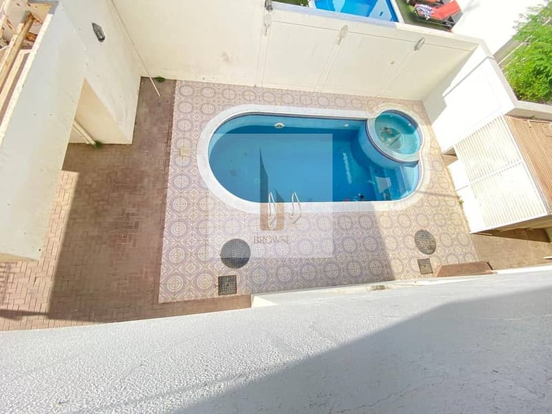 UPGRADED SEMI INDEPENDENT 5BR ENSUITE+M+GARDEN+POOL