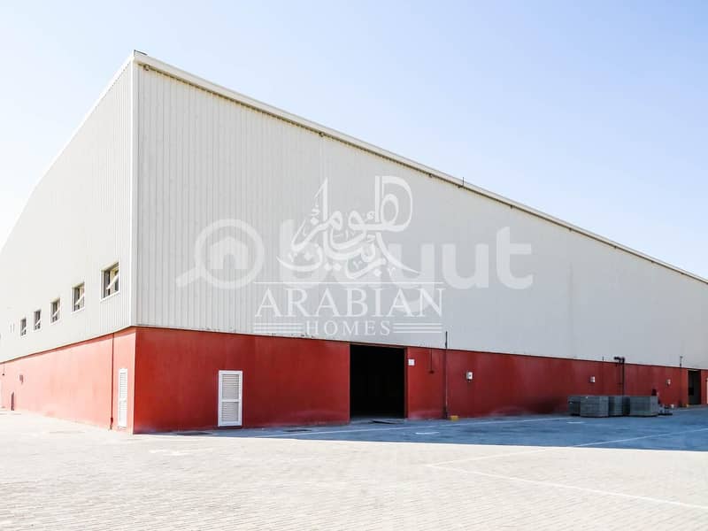 位于穆萨法赫，穆萨法赫工业园区 的仓库 900000 AED - 4953516