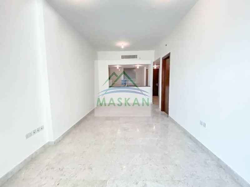 Luxurious and Spacious Apartment | Amazing Balcony view - Tenancy Ready!