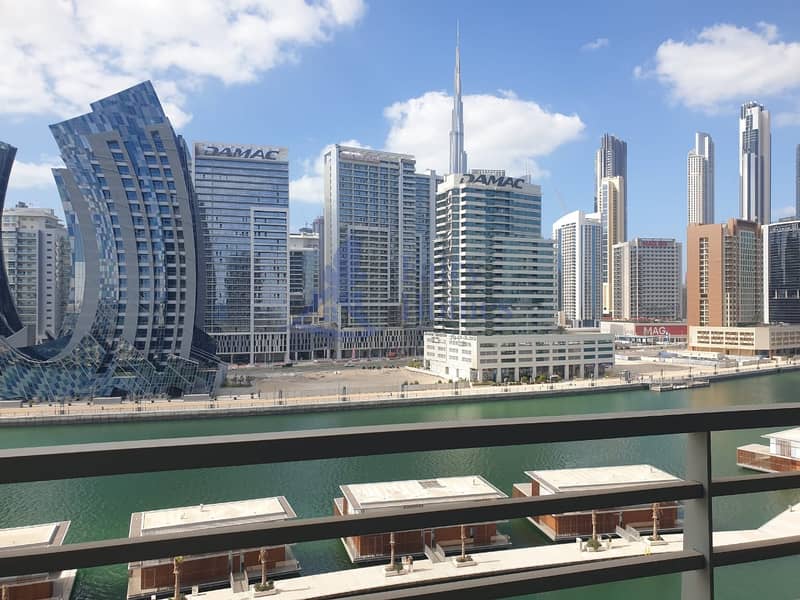 Investor Deal |Panaromic Full Canal Burj Khalifa View | 1 Bed
