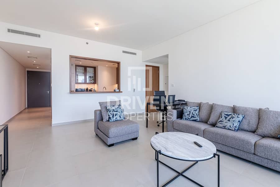 Luxurious | Boulevard and Fountain Views Luxurious | Boulevard and Fountain Views