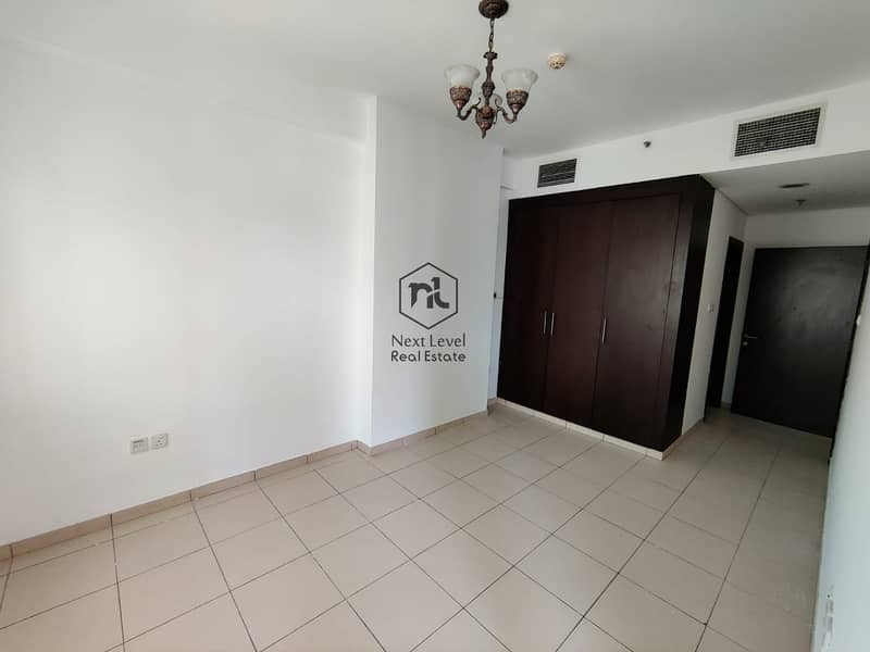 Spacious| 2Bedroom| Park View| Balcony| For Rent|