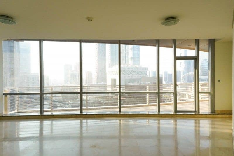 XXL Studio  Balcony | High Floor  | Sky Gardens, DIFC