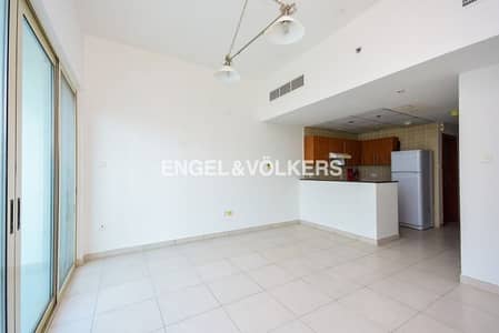 1 Bedroom Apartment for Sale in Dubai Marina, Dubai - Investor Deal| Great Price| Furnished Kitchen