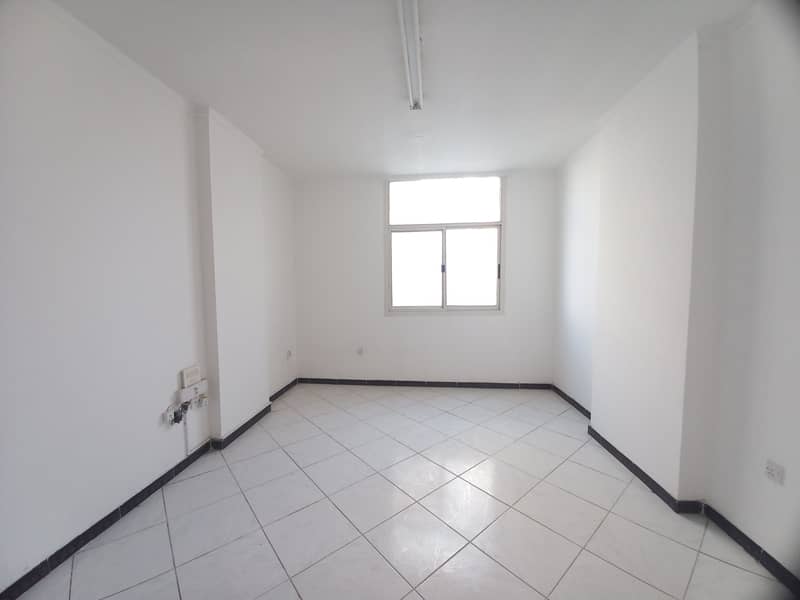 Ready to Move 1Bhk Big Size Central Ac, Central Gas