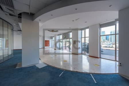 Showroom for Rent in Deira, Dubai - HIGH END FIT OUT | PARTITIONED | PREMIUM LOCATION