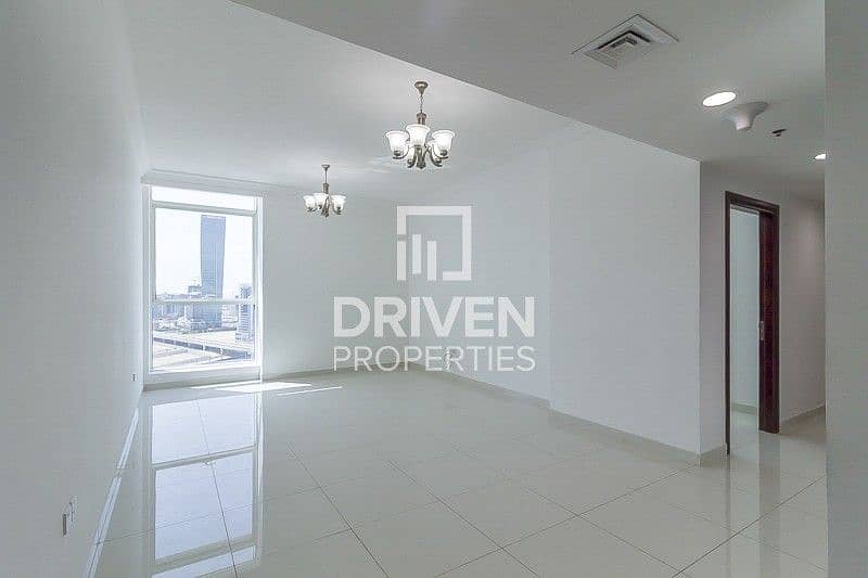 Amazing 2 Bed Apt with Burj and Canal View