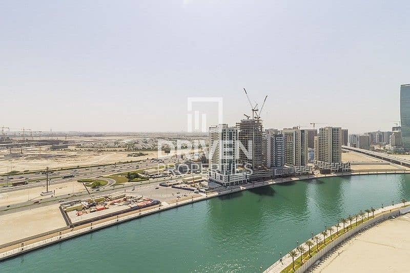 5 Amazing 2 Bed Apt with Burj and Canal View