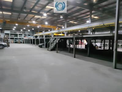 Warehouse for Rent in Industrial Area, Sharjah - Ready two crane, huge warehouse with two door, near to road, Sprinkler & civil defense approved